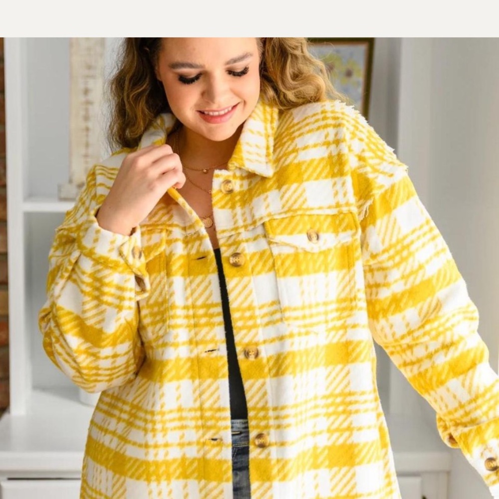 Women’s Yellow Plaid Shacket